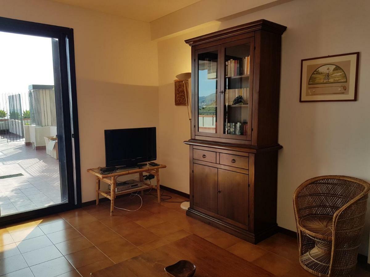 Elisa'S House Διαμέρισμα Ταορμίνα Εξωτερικό φωτογραφία